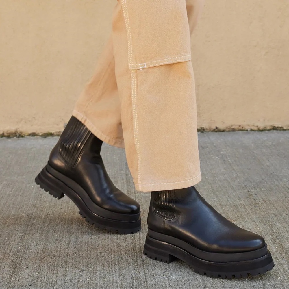 Loeffler Randall Toni Chelsea Boots Black Leather Size 7.5